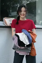 レディース 夏用 ショートスリーブTシャツ【コットン・タイトフィット・カラー展開：ホワイト、レッド、ブラック】