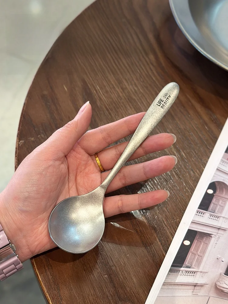 レトロな和風カレー用スプーンはいつから一般的に使われるようになったか