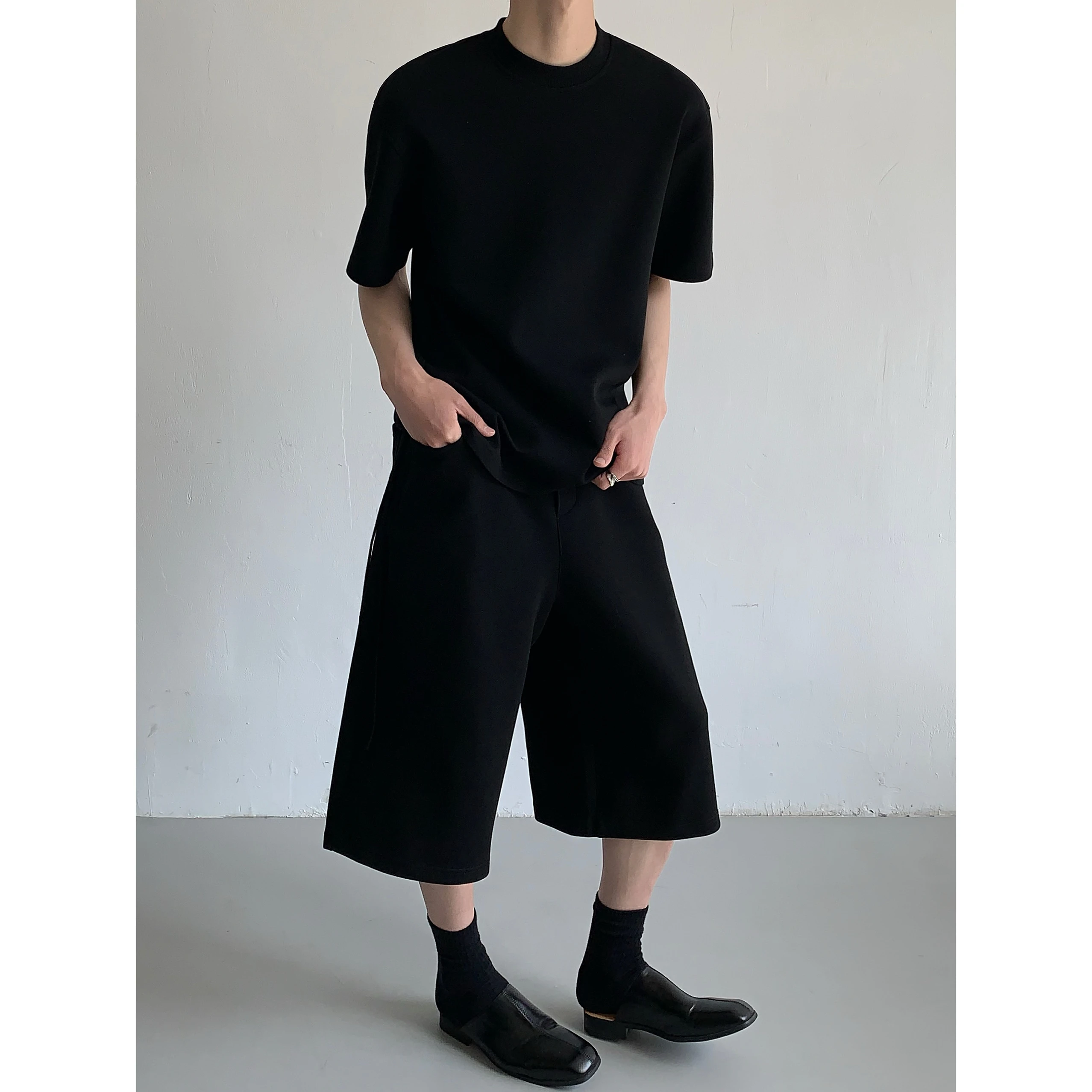夏のメンズファッションで「着心地」と「オシャレ」の両立は可能？