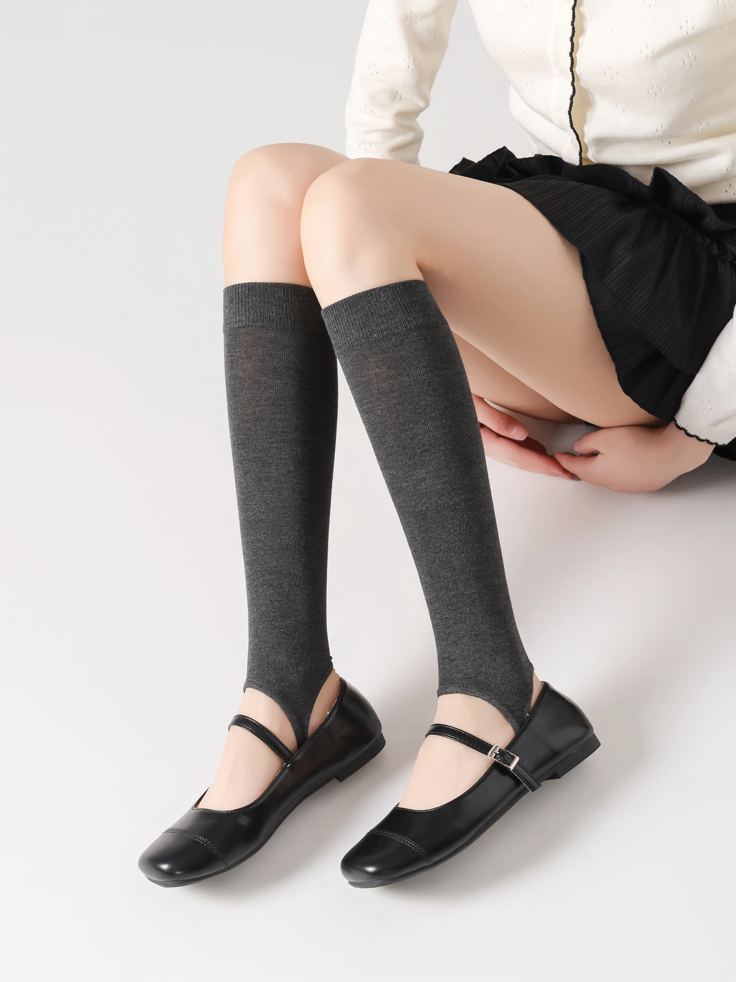 着圧ソックス おすすめは？脚のむくみに効果ありで通勤にも使えるアイテムとは？
