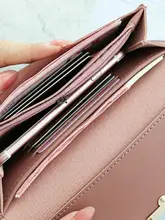 大容量の多カードポケット付き女性用長財布【シンプルデザイン・折りたたみ式・手持ち可能】
