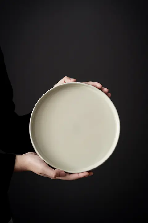 円形陶器製ティーサーバー用トレー【シンプルデザイン・リビング用】