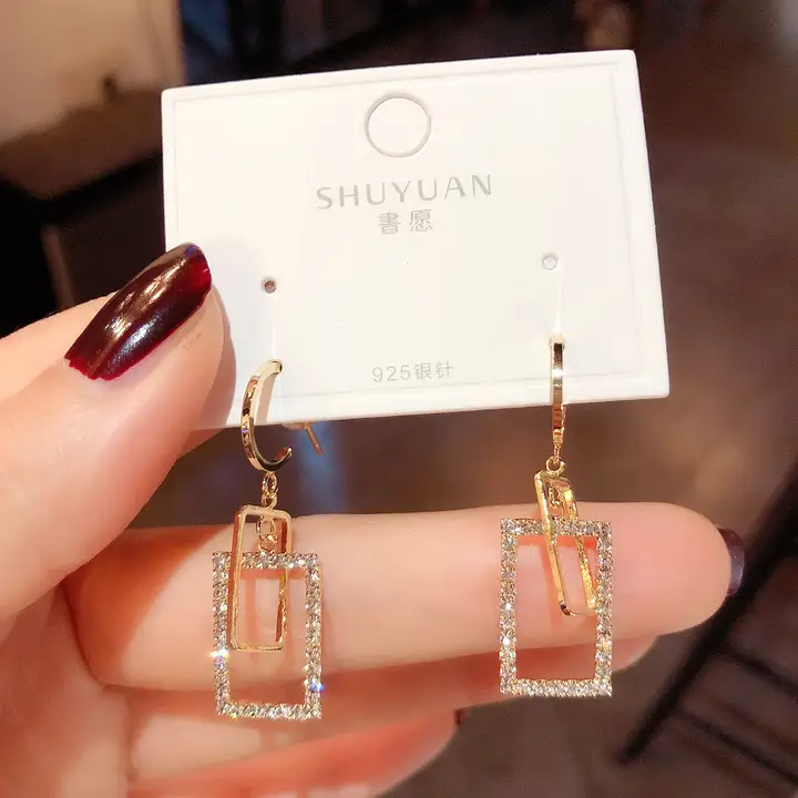 個性的なデザインのジルコニア幾何学フレームイヤリング【韓国風・高級感】