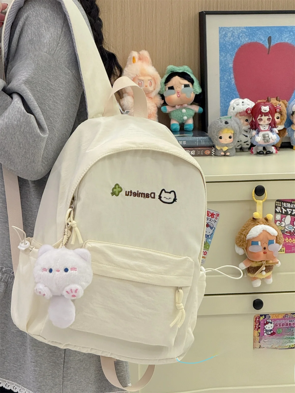 40代から30代の女性に人気のリュックは？大学生向けの軽量・かわいいデザインが今、注目されている