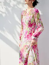 午後のひとときを楽しむシルクピンクプリントワンピース【長袖・桑の実シルク・中長丈】