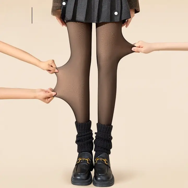 女性用黒い透け感のある加厚タイツ【秋冬用・裏起毛・光沢感】