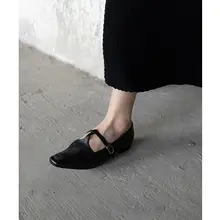 T字型ブラックマリー・ジェーンシューズ【フラット・レザー・小さめのスクエアトゥ・フレンチスタイル】