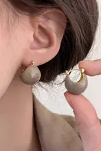レトロスタイルのドロップエナメルイヤリング【秋冬用・軽奢・ファッション】（セットアップ対応）