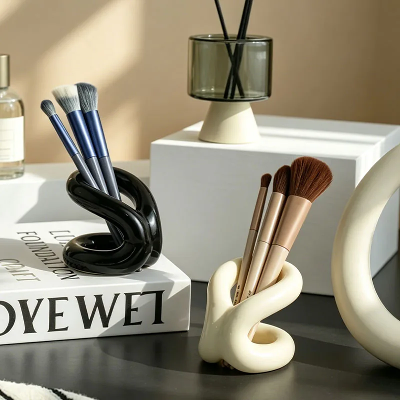 beauty supplies に欠かせない「収納の美しさ」は、どう選ぶ？