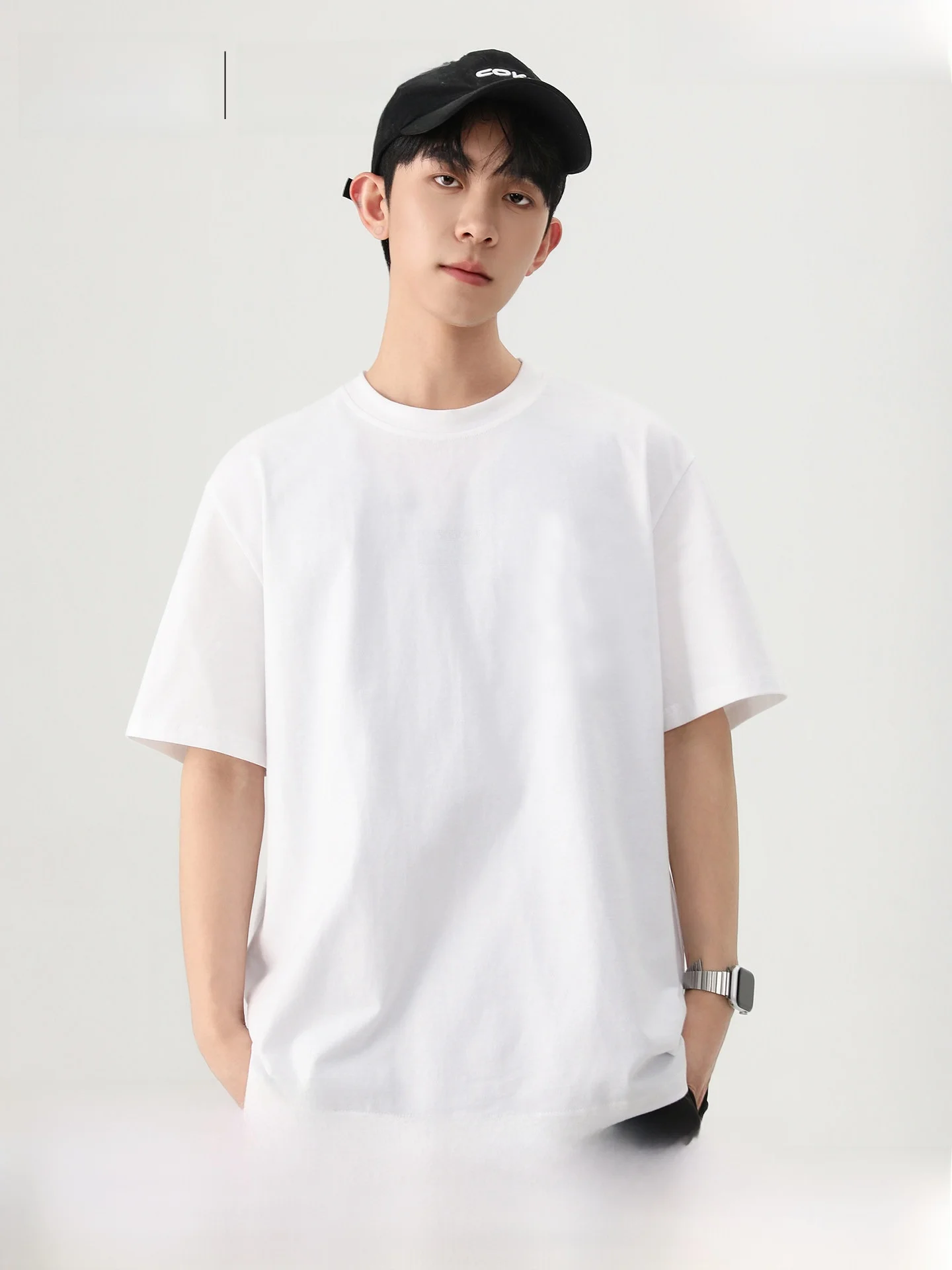 白Tシャツが似合う男の正解は？Warriorの夏用カジュアルTシャツが答えを教えてくれる