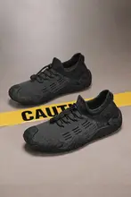 Warrior 通気性のあるメッシュのランニングシューズ【夏用・男性用】