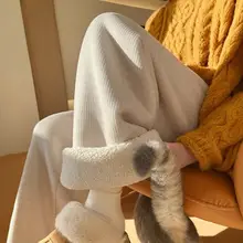 グレーの羊羔絨スポーツパンツ【秋冬用・ゆったり・裾絞り・カジュアル】