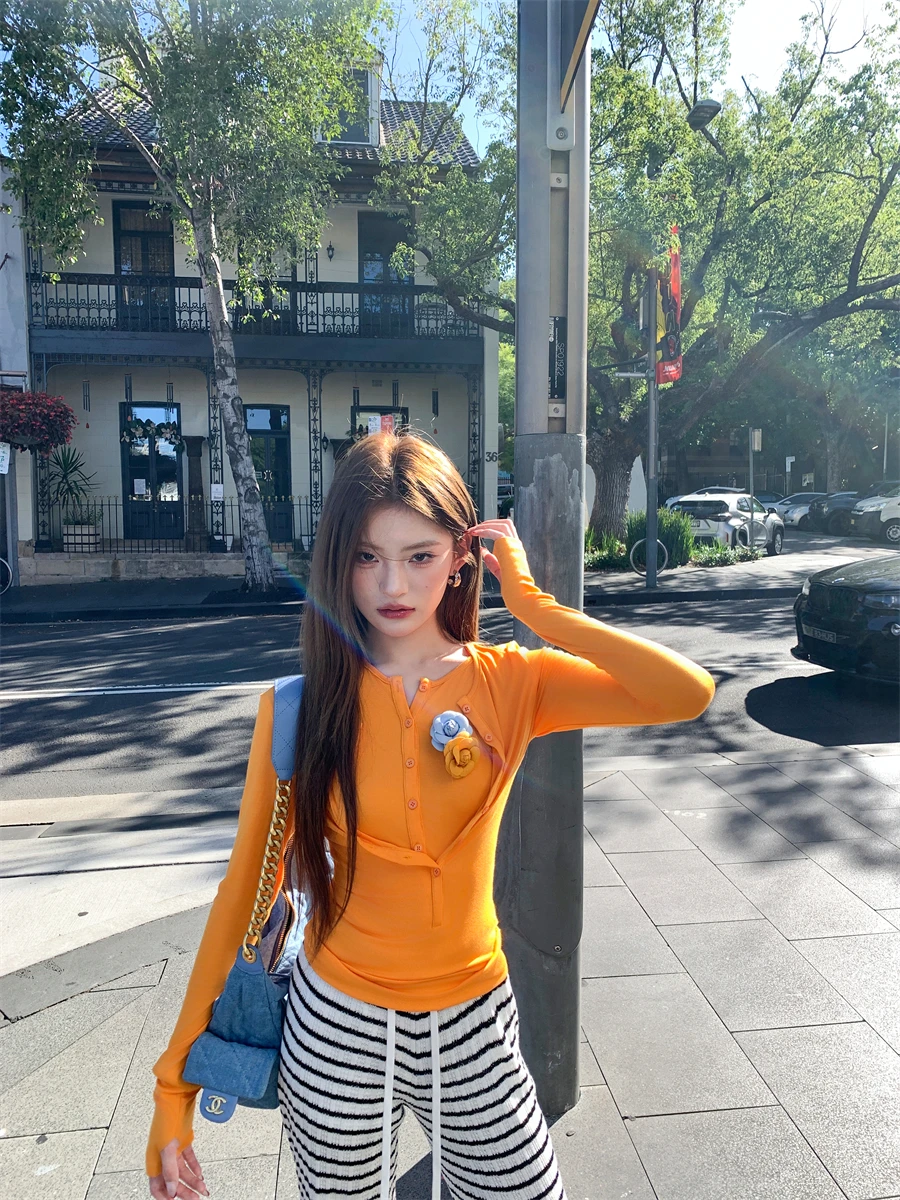 春にぴったりのTシャツ重ね着コーデは、どうやって着るの？