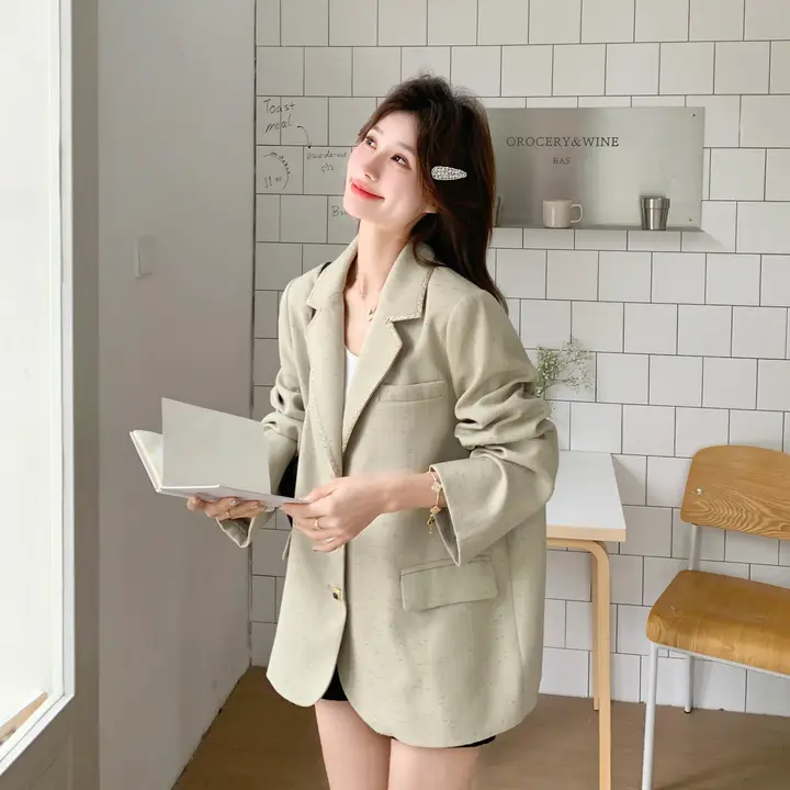 カーキ色フィット女性用ジャケット【春夏向け・ゆったりデザイン・韓国風】