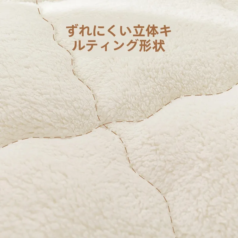 ダブルサイズの学生用マットレス：厚手羊毛ファイバーで秋冬の保温性を実現