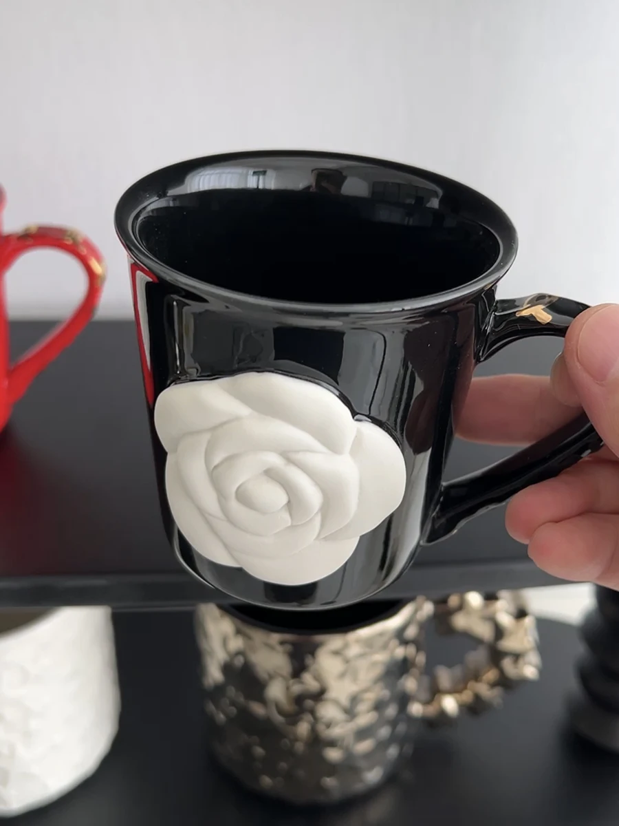 マグカップ 刻印で悩むなら、この陶器の花彫刻カップが本当の「心の贈り物」になる理由は？