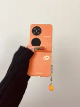 オレンジドットデザインのスマートフォンケース【折りたたみ式・対応機種多数・クリエイティブなオレンジチャーム付き】
