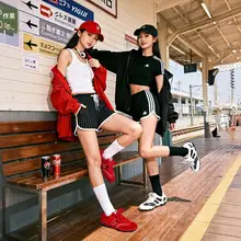 春季新作 素朴なデザインのレディース赤色フラットレーサーシューズ【軽量・柔らかいソール】