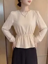 洗練されたデザインのブラウス【春夏用・高級感・大きいサイズ】