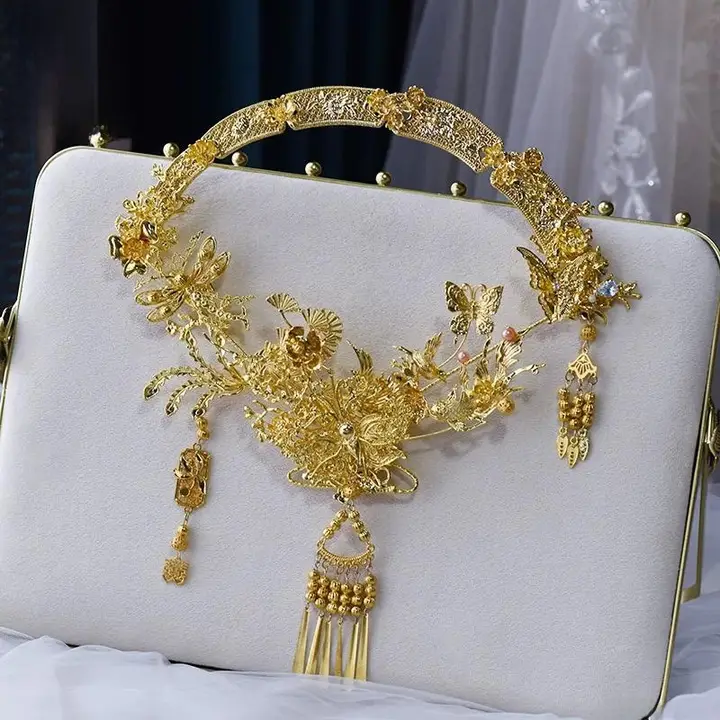 結婚式用 中華風 新婦用金色レース扇子ヘッドアクセサリー【古風・龍鳳デザイン】