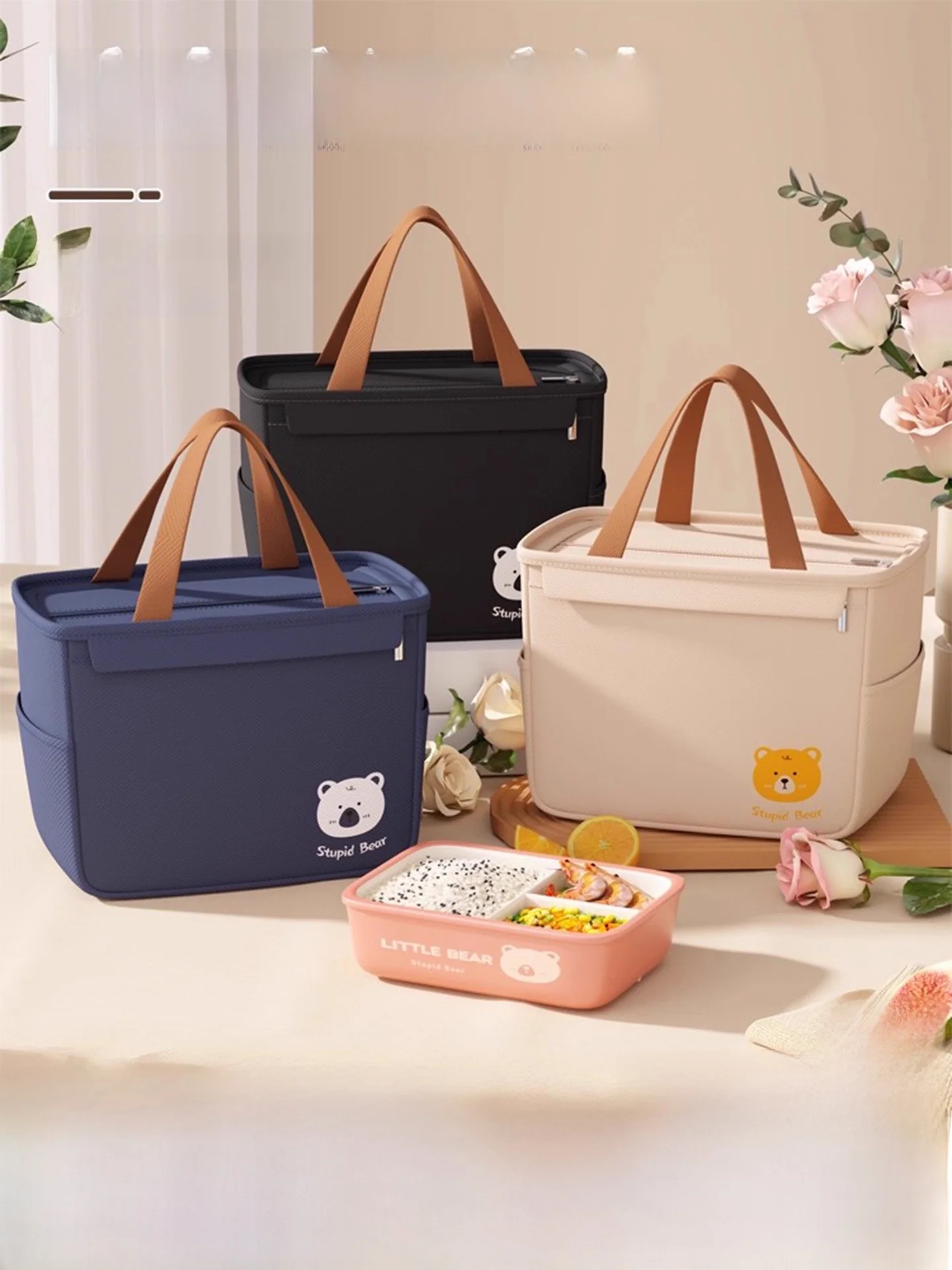 保冷バッグ たためるタイプの厚手アルミ箔構造で長時間保温する実用性
