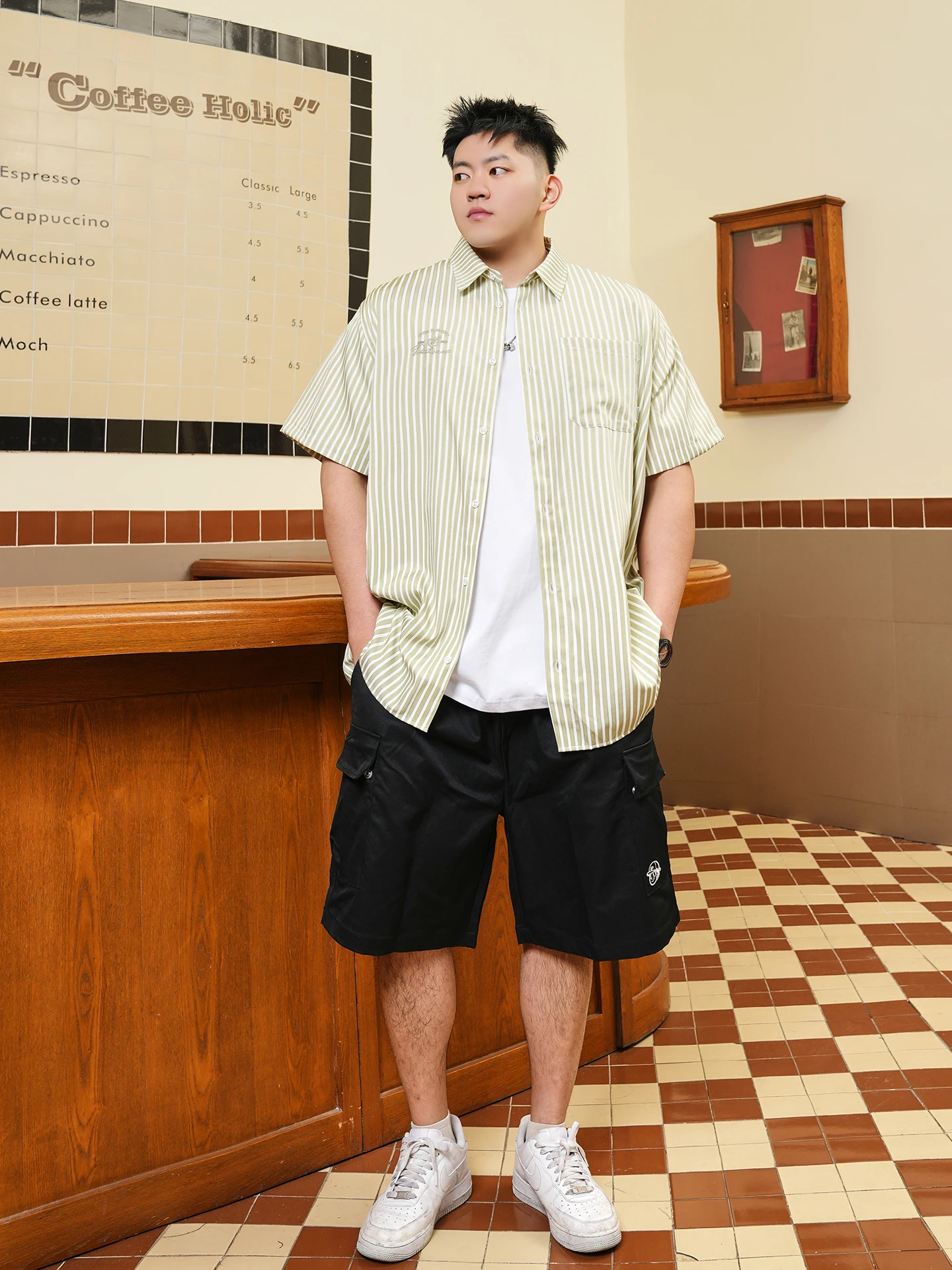 夏の男性が「涼しさ」と「スタイル」を両立するには？ストライプシャツの選び方を徹底解説
