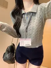 ポロ襟デザインのニットトップス【麻花編み・ウール素材・スリムなフィット・レディース用】