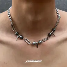 スタイリッシュな punk スタイルのチョーカー【暗黒アルミニウム・デザイン・男女兼用】