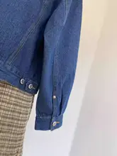 トレンドを押さえたゆったりとしたデザイン！ボタン付きデニムジャケット【落ち感・襟付き】