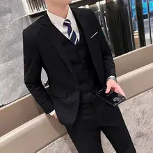 ビジネス用男性スーツ【カジュアルデザイン・秋冬用・三つ揃い・ジャケット＆パンツ＆ベスト】（セットアップ対応）