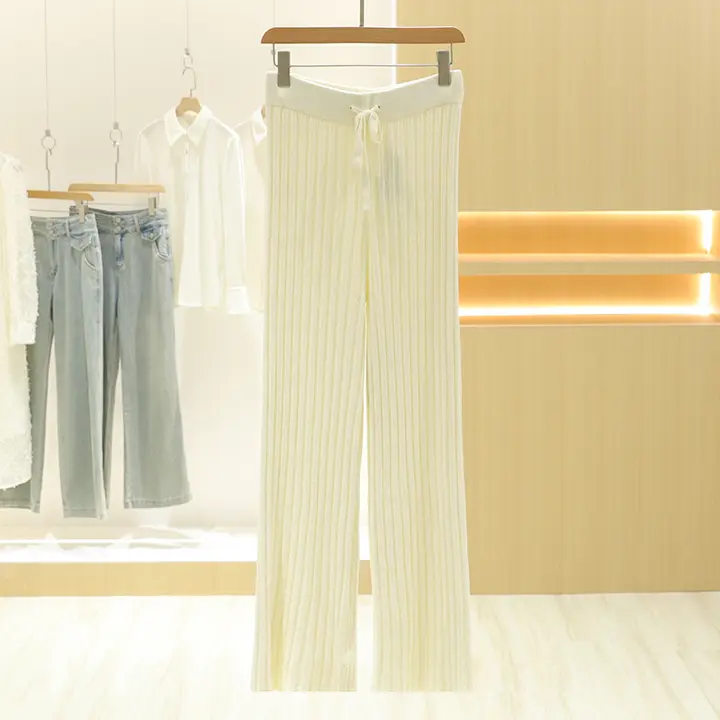 シンプルカラー通勤用ニットパンツ【ストレートデザイン・スタイルアップ効果・冬用】