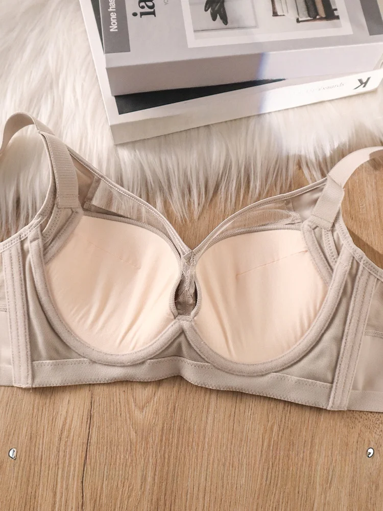 ブラジャー 矯正 とは？夏用サテン無痕ブラジャーの機能と実用性を解説
