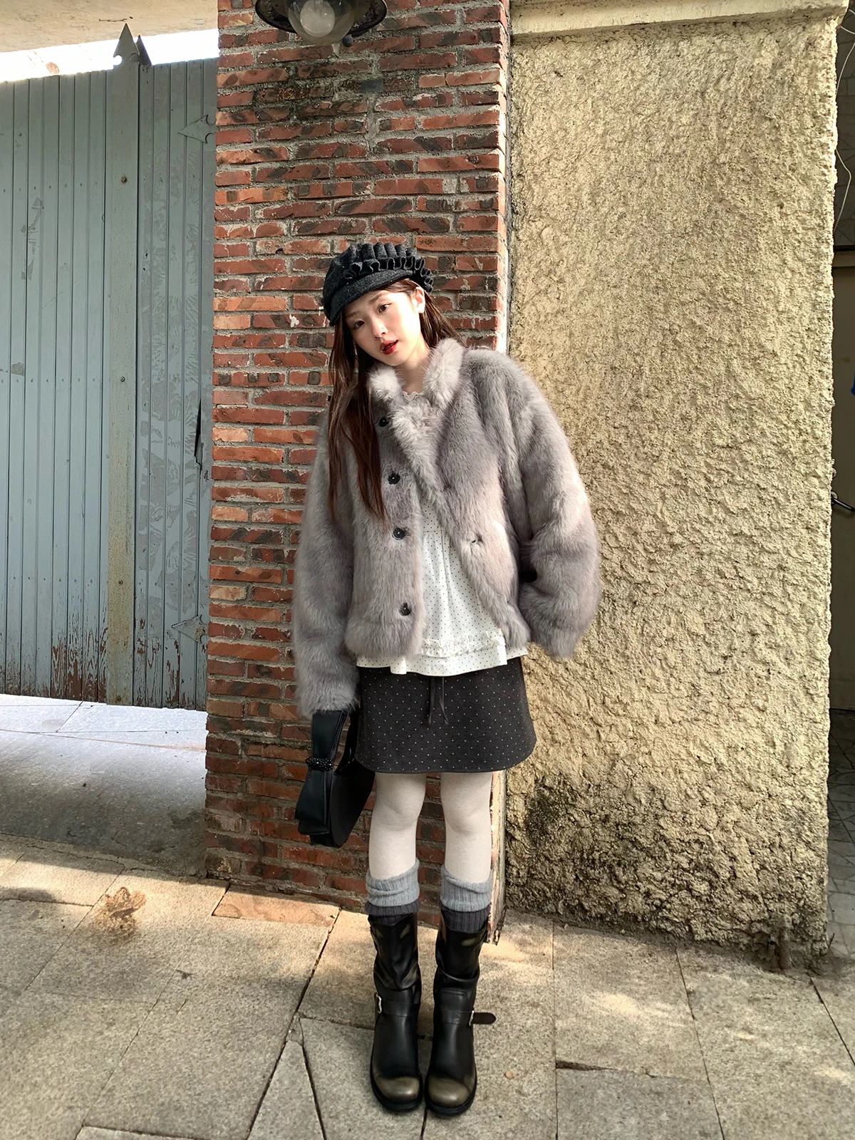 40代の冬に着るべきコートは？甘くてクールなリバーシブルジャケットが解決する
