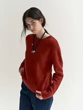 全羊毛の刺繍入りニットセーター【ルーズフィット・ヴィンテージカラー】