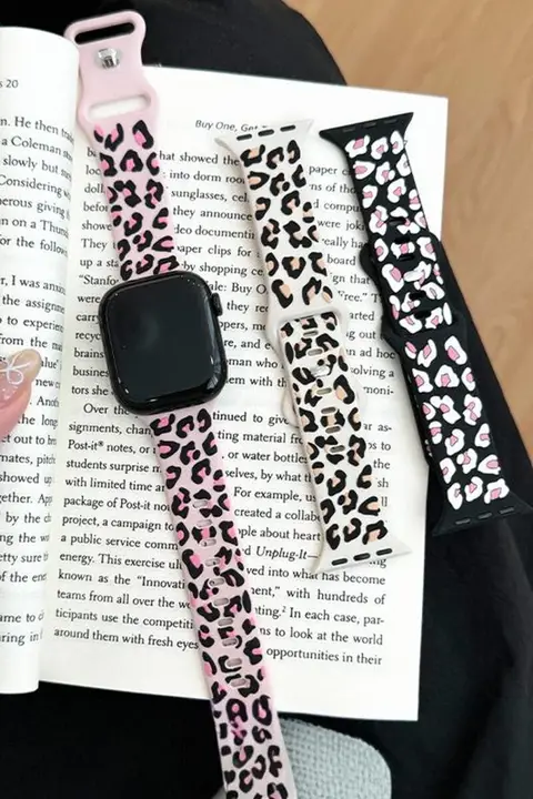 個性的な豹柄デザイン！エアリーストラップ【シリコン製・Apple Watch対応・通気性抜群】