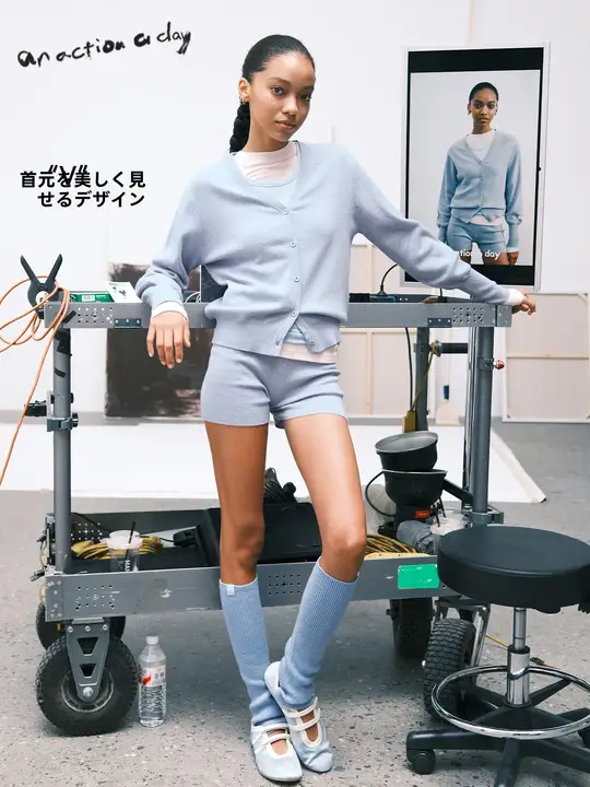 秋の通勤に最適な保温ニットカーディガン【ウール素材・女性用】
