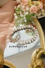 エレガントなデザインの水滴型ネックレス【極上の柔らかさ・輝くストーン付き・デコレーション用】