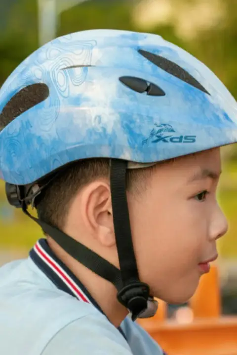 子供 自転車 ヘルメット 男の子 女の子 カートゥーン 安全ヘルメット