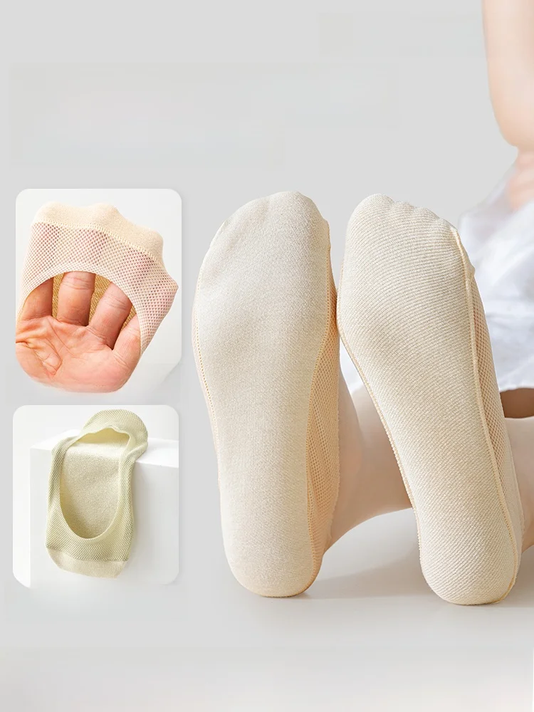 かかとだけの靴下：夏用薄手船型デザインでパンプスに自然に合わせる方法