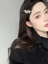 ヴィンテージ風ヒョウ柄パール付きリボンヘアクリップ【エレガント・秋冬用】