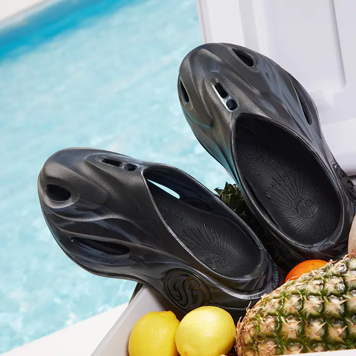 361° 軽やかなデザインのメンズスポーツサンダル【夏用・通気性・ビーチ用】