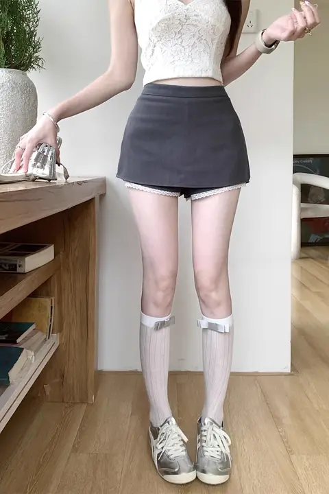 レーストリム付きハイウエストAラインスカート【秋用・防透け・女性用】