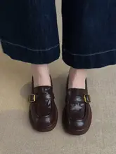 本革製 中ヒールレディースローファー【ラウンドトゥ・バックルデザイン・フレンチスタイル】