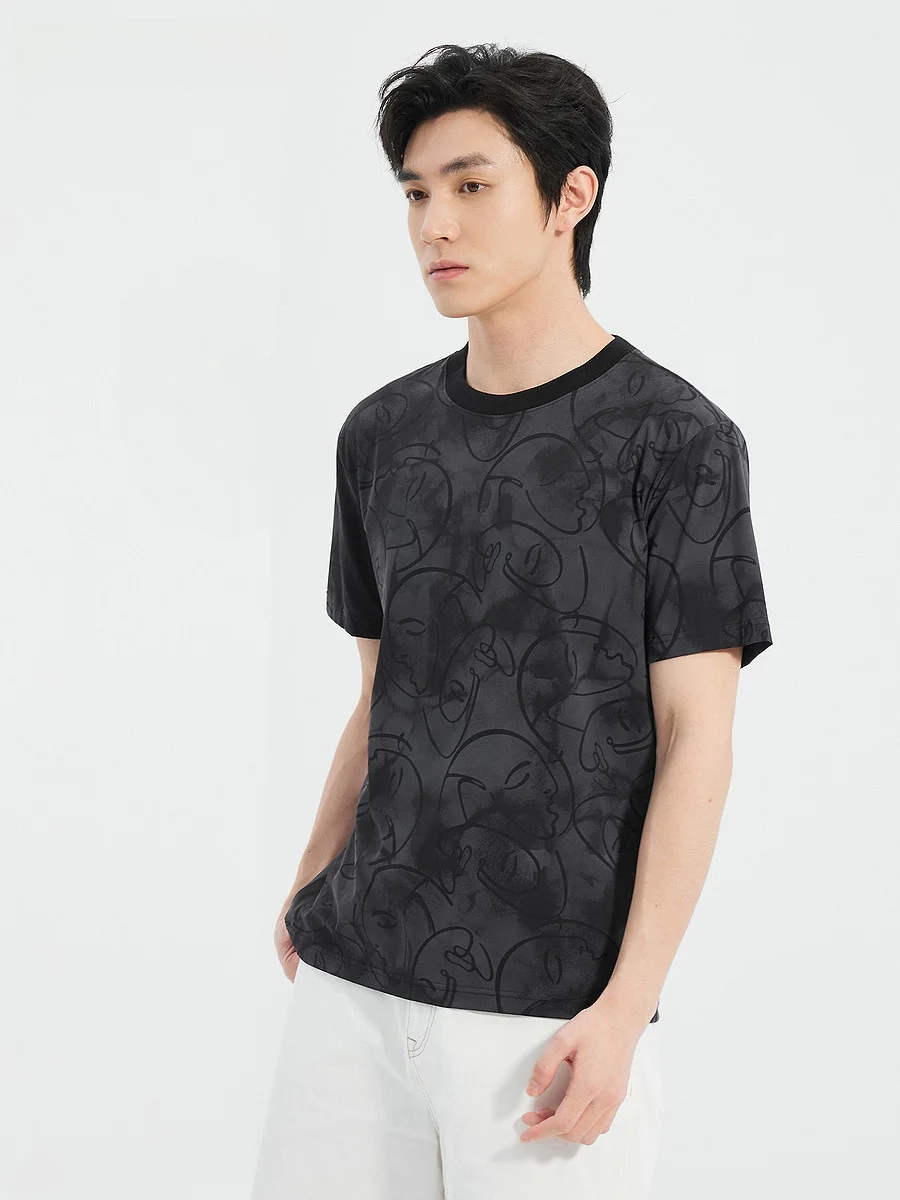 メンズ プリントtシャツ フルプリント半袖Tシャツのフィット感と素材特性を徹底解説
