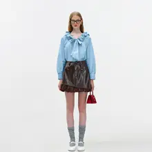 フリルとリボン付き長袖シャツ【春秋用・ブルー・ゆったりフィット】（セットアップ対応）