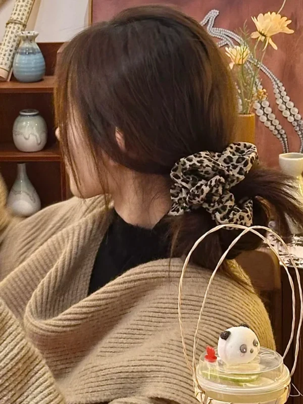 大きめサイズのレオパード柄ヘアゴム【高級感・韓国風】の使い方と特性