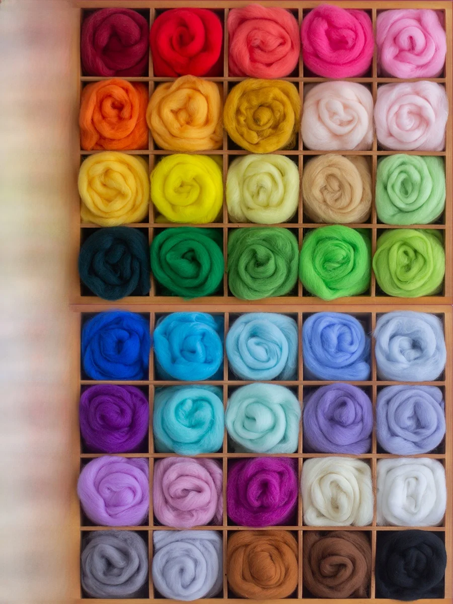 羊毛フェルト24色セット：初心者向けDIY手芸に最適な材料パック