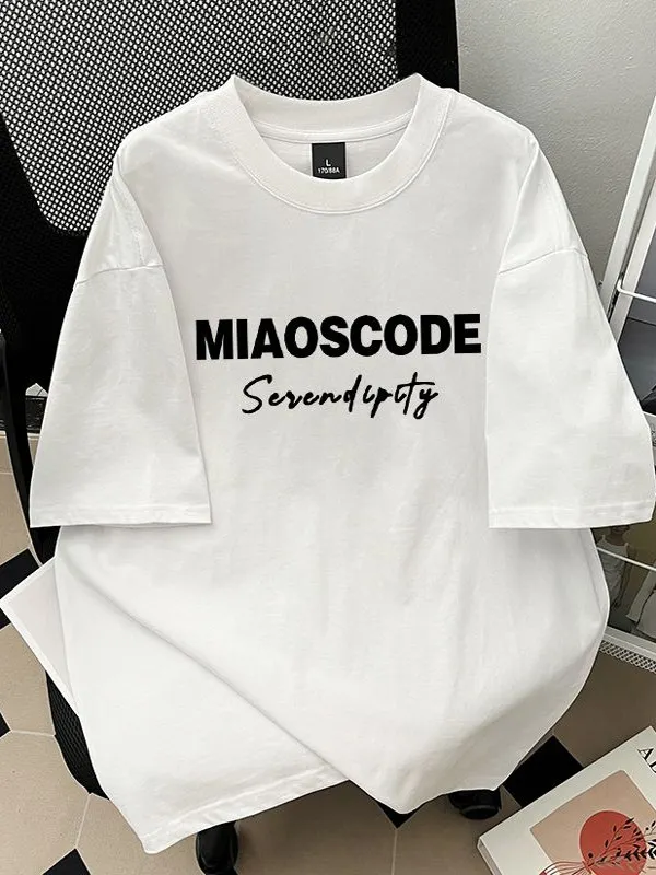 バックプリントTシャツはどんなのがおすすめ？実際の使い方と選び方を徹底解説