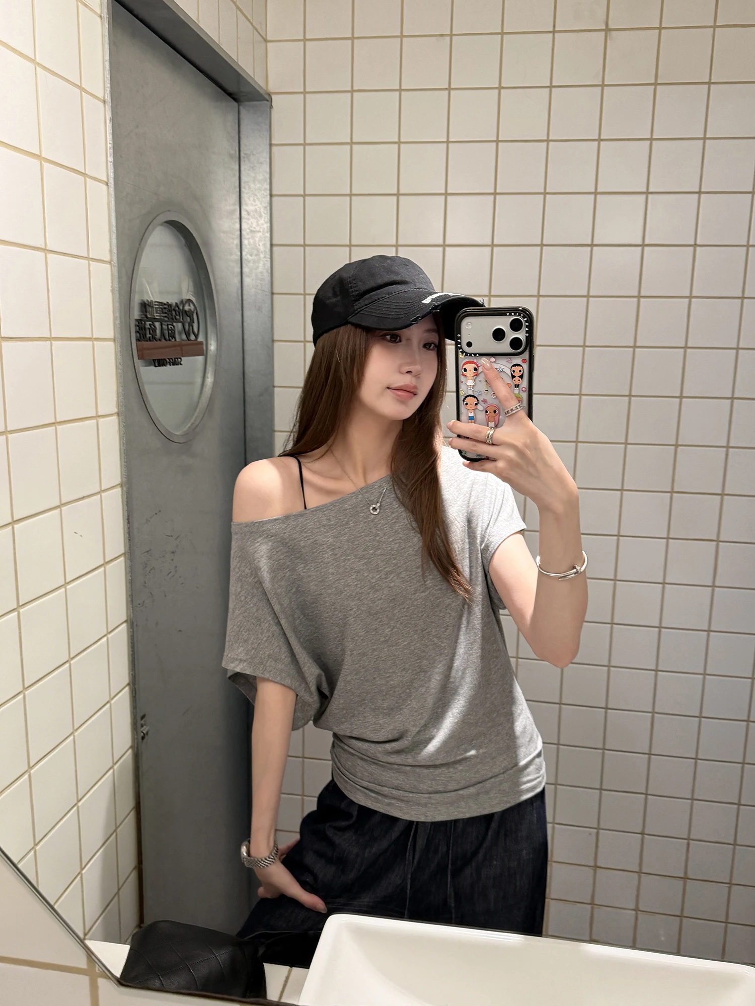夏の日常に欠かせない「重ね着」の選び方って？白Tシャツ一枚で着るなら、これで解決！