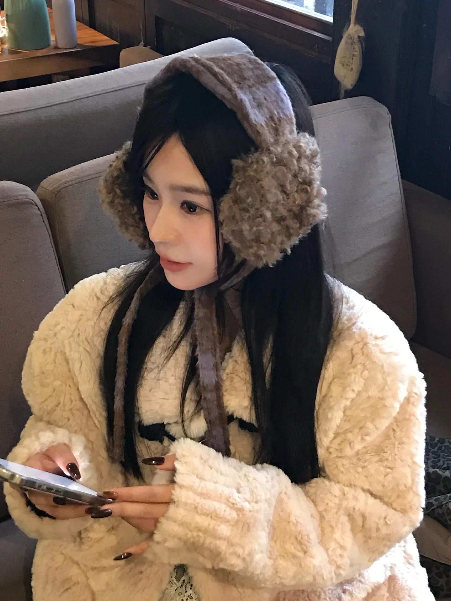 ヘッドホンの帽子は本当に必要なのか？冬の寒さに 負けない、耳を守る最強のアイテムとは？